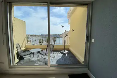 Image de Spacieux T3, 2 chambres, parking privé à Gruissan