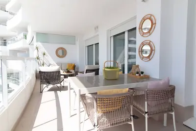 Image de Global Properties: Nice apartment with terrace in Gran Canet