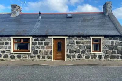 Image de New! ! ! Cosy coastal cottage in Portsoy, Scotland with spectacular sea views