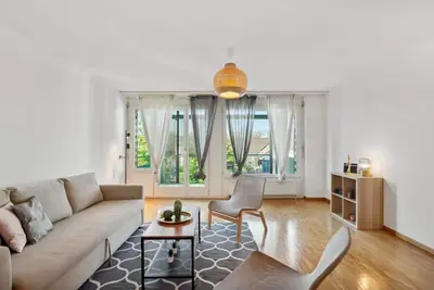 Spacious Apartment in Zurich's Heart