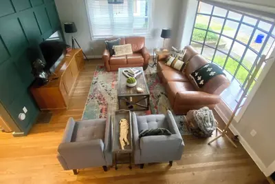 Image de Binghamton's Beautiful Riverside Drive Living! \n