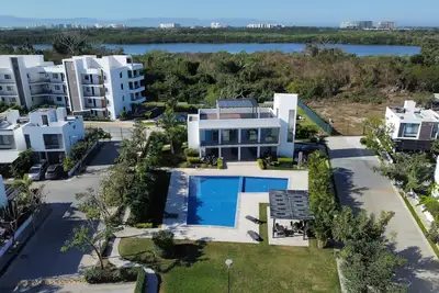 Image de Casa Agave Azul El Quelele 8-10 mins to Beaches