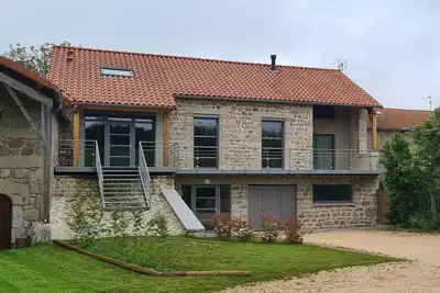 Image de Maison rénovée en loft à La Clauze.