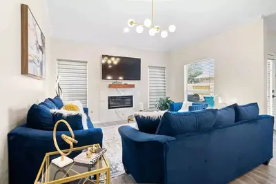 Image de Modern Spacious 5bd Home  W Hot Tub Katy Tx