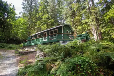 Image de Incredible mountain views, off grid cottage sleeps 4