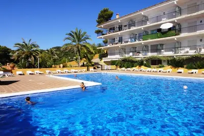 Image de Appartements confortables avec piscine face à la mer. Réf. Cala Llevadó-46