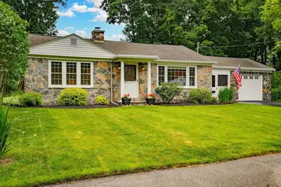 Image de Entire Home in Sunny Saco + Gym