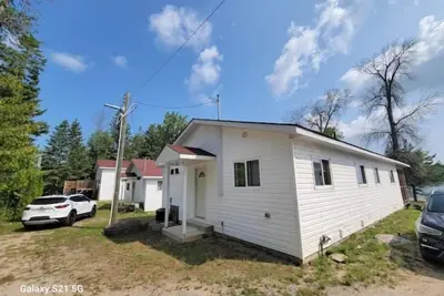 Image de \"Hi Ya\", Georgian Bay Cottage