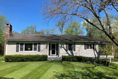 Image de Peaceful Lakeville Retreat Located Within Minutes to Local Schools & Summer Fun