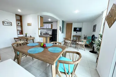 Image de 3 bedroom condo with pool, gym & more! ! space close Mall & Tairona Park.