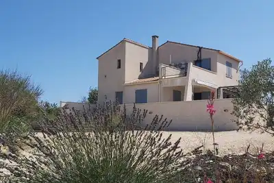 Image de Villa met Droomzicht, zwembad, rustig Gelegen, winkels Directe Buurt, uzès-gard