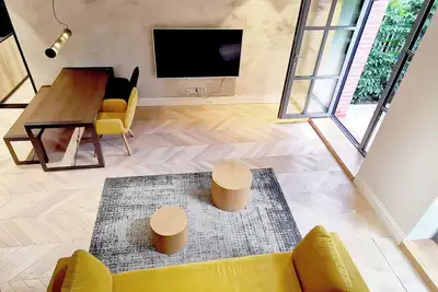 Unique apartament in town center, patio and beautiful  garden