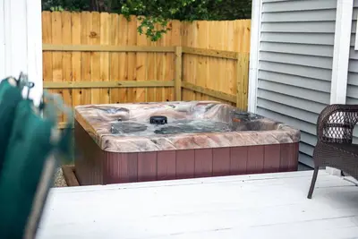 Image de Frankenmuth Xmas Wonderland! | HotTub Open| PetsOK