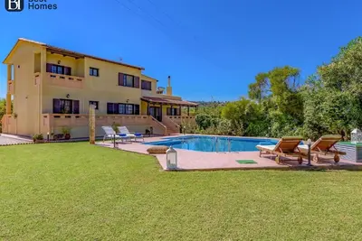 Bh449 - R - Villa Chania