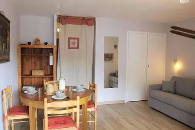 Image de À 100m des pistes de ski, 5ème étage, balcon, télévision, casier à ski, 30m², Vars