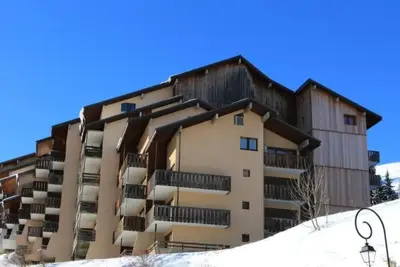 Image de À 10m des pistes de ski, 2ème étage, balcon, télévision, casier à ski, 23m², Auris en Oisans