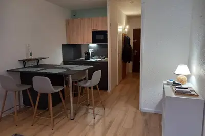 Image de À 50m des pistes de ski, 4ème étage, vue montagne, balcon, télévision, casier à ski, 26m²