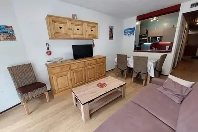 Image de À 300m des pistes de ski, 1er étage, balcon, télévision, casier à ski, 36m², Les 2 Alpes