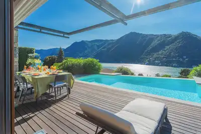 Image de Villa Infinity - Quatre Chambres Villa, Couchages 8