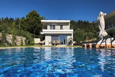 Image de Villa With Private Pool