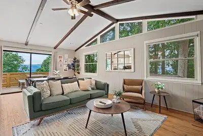 Image de Nature Nook w/ Mtn Views! -Near Avl