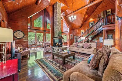 Image de Huge Private Lux Lodge! Theater/ Hot Tub /Views!