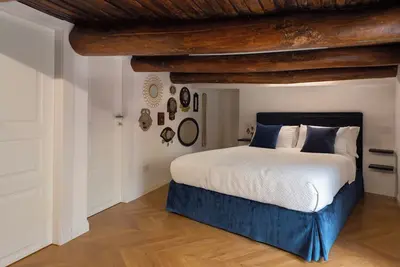 Image de New apartment in the historic center of Naples, for families or couples.