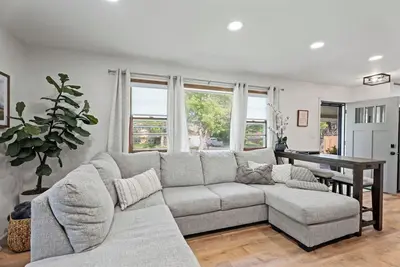 Image de Fire Pit, Fully Stocked, Family-Friendly Oasis in East Wichita