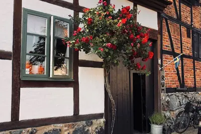 Image de Small street house in the middle of Ystad
