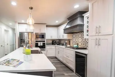 Image de Pete's Place 2. 9 miles from St Francis hospital