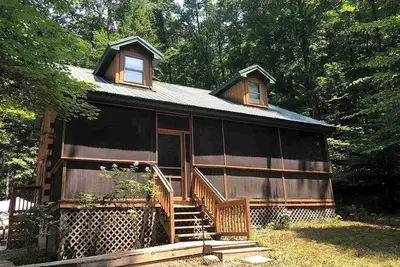 Image de Secluded cabin with hot tub, fire pit near Patoka Lake, marina and winery