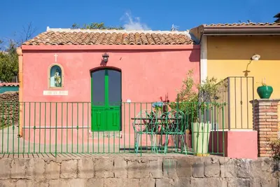 Image de Lunarosa, scenic country cottage in Montargano.
