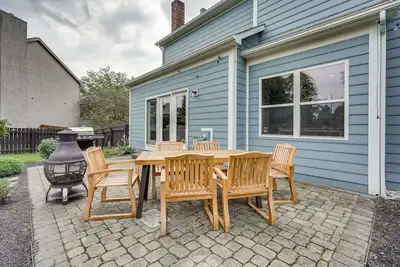 Image de Spacious Lewis Center Home w/ Yard & Gas Grill!