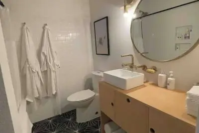 Image de Lux Boho Chic Free Parking, Wi-Fi, Mins to Soco/Dt