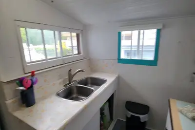 Image de 2 Private Beach Front Cottages on the Lake in Beautiful Port Stanley