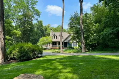 Image de Festive Luxury Resort Hideaway - 4 Br/4Bath, Pool Table, Hot Tub and Firepit!