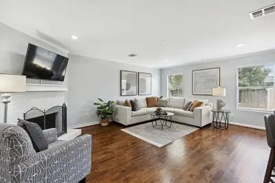 Image de Tch - Spacious 4bd/2. 5ba in Rockwall w/ Workspace