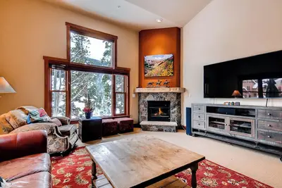 Spacious 4br in Keystone | Pool & Hot Tub Access