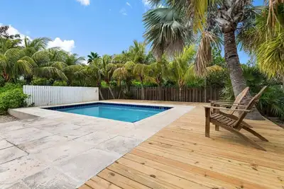 Image de Great Reviews, Walk 2 Beach -Private Retreat- Pool