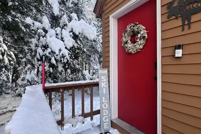 Image de 5 bdrm, 3 levels, 5 min Attitash Mt, 6 miles storyland, pool, a/c, grill