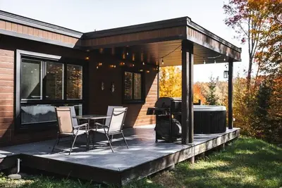 Image de Au Petit Ruisseau – Détente spa, Bbq, foyer