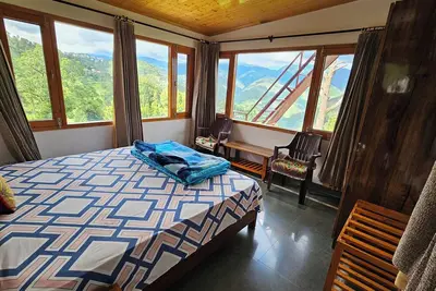 Image de Villa amidst the mountains of Himachal Pradesh, just 10km away from Shimla.