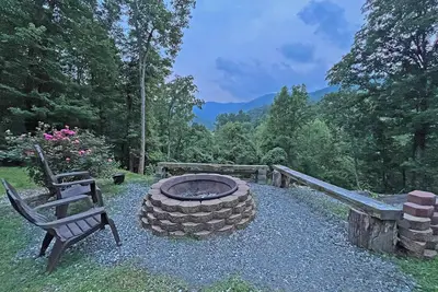 Image de Mountain Range Retreat