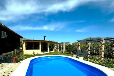Image de Casa Rosa - Relax oasis with private pool-A/C-garden-sauna-Wifi-Bbq-2 bedrooms
