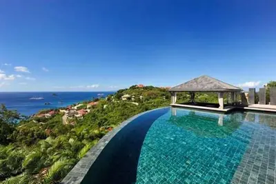 Image de Fleur de Cactus- Ocean views, open & spacious, short drive to beach & shopping