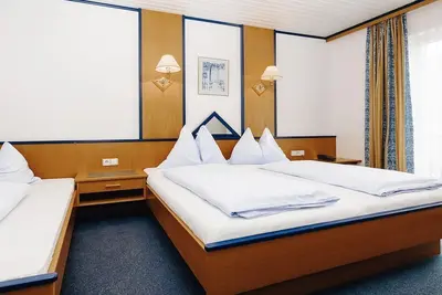 Doppelzimmer Komfort Frühstück ab 3 Nächte - Hotel-garni Tannenhof