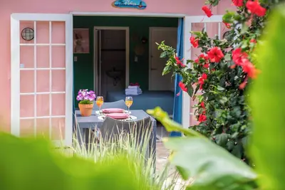 Tweepersoonskamer op het Tropische Mini-resort Happy Curoase