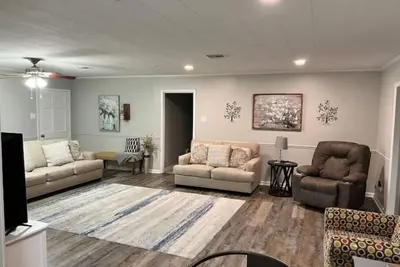 Image de Cajun Properties- 3 bedroom 2. 5 bath, bonus room