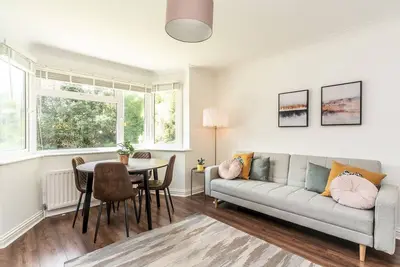 Image de Pass the Keys | Stylish Apt in quiet cul de sac