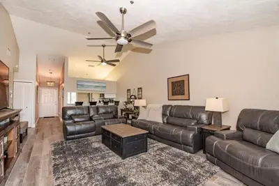 Image de Condo w a Private View, Relax in the Pool or Kayak through the Mangrove trails. \n